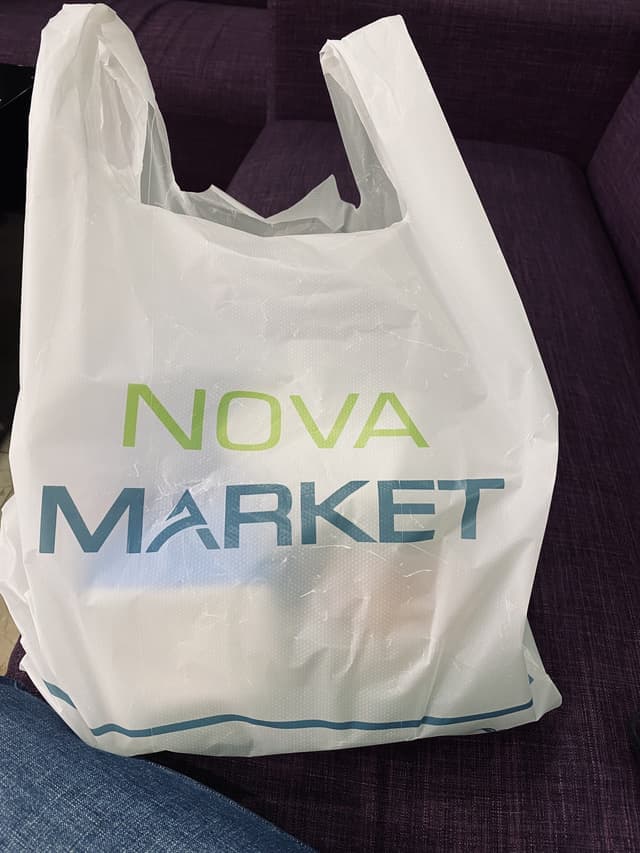 Bên trong cửa hàng tiện lợi - Nova Market - đầu tiên tại Tp.HCM của đại gia bất động sản Novaland - Ảnh 9.